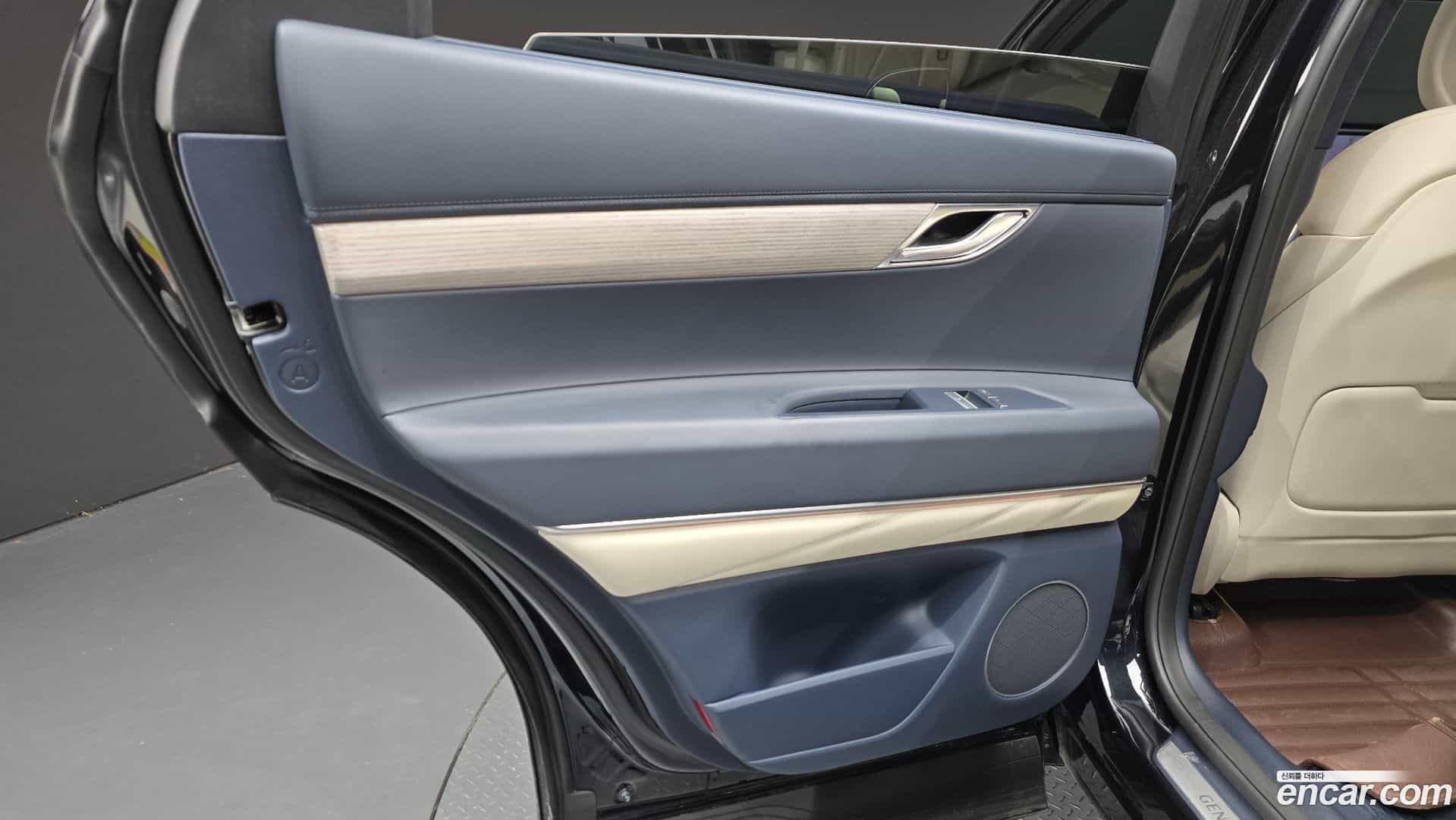 GV80 Genesis 2024.0-INNER-035