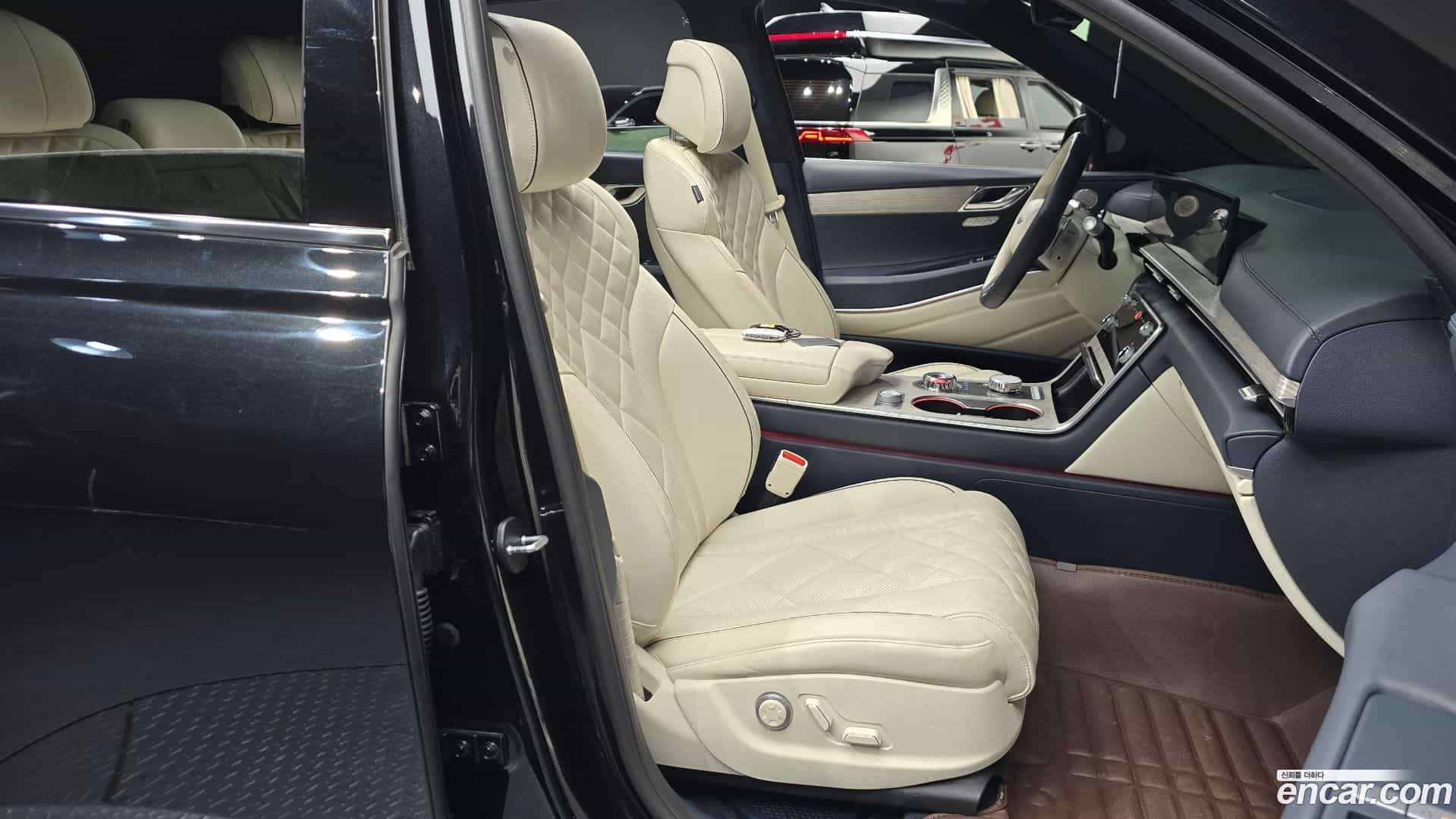 GV80 Genesis 2024.0-INNER-036