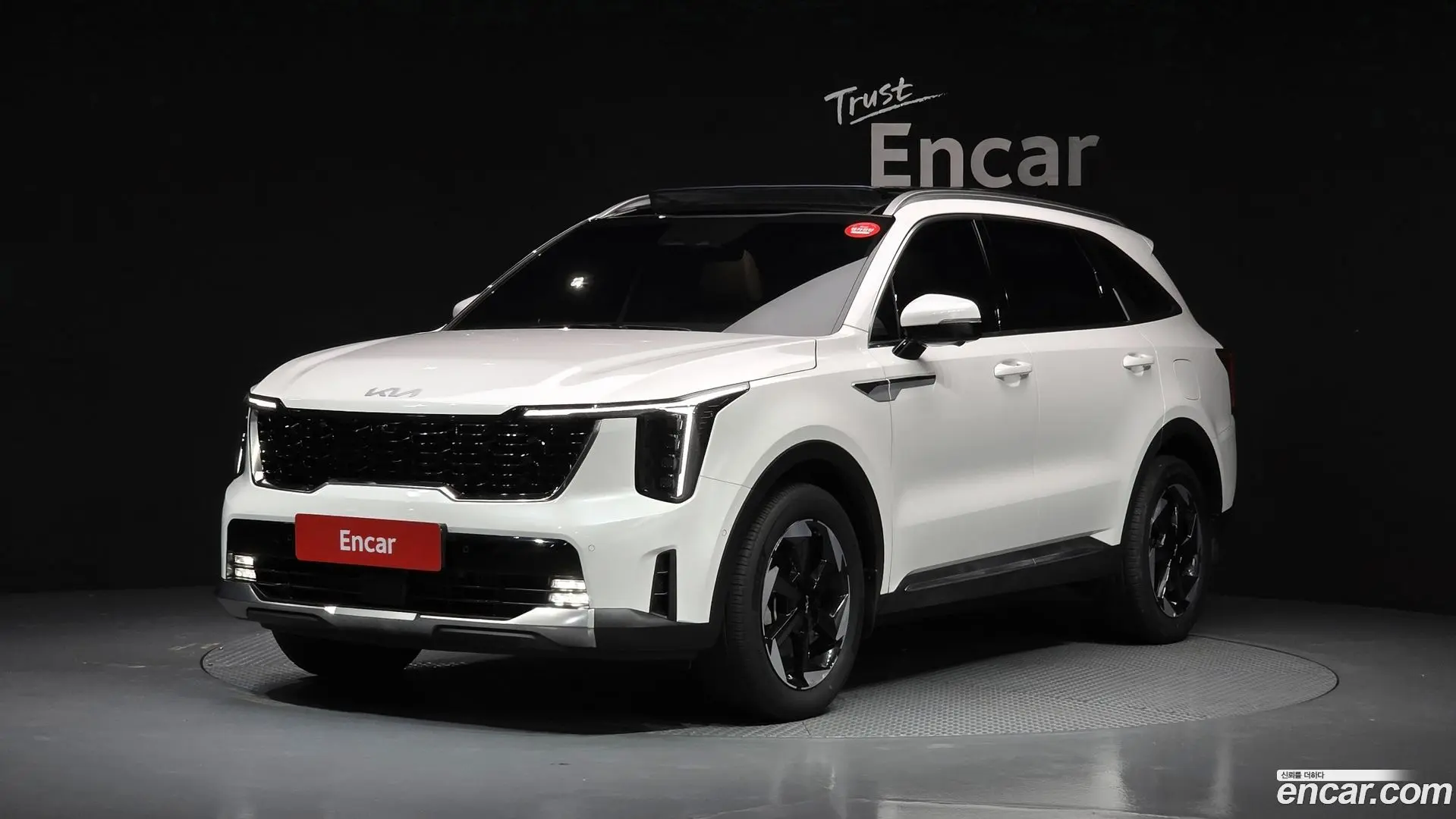 Main__Slider__Photo:Sorento Kia 2025.7-0