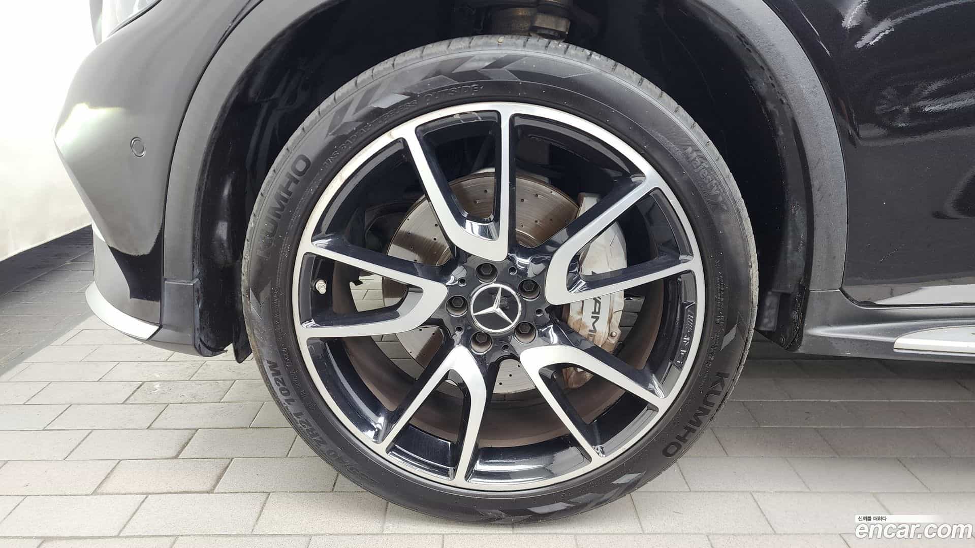 GLC-Class Mercedes-Benz 2016.11-OUTER-005