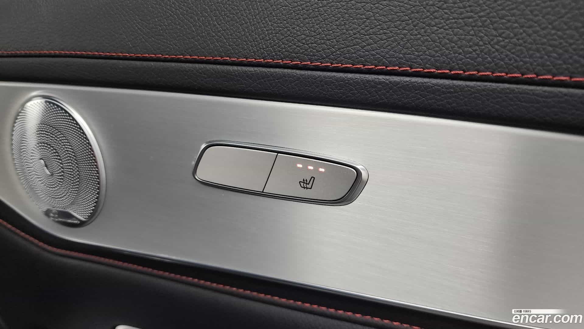 GLC-Class Mercedes-Benz 2016.11-OPTION-023