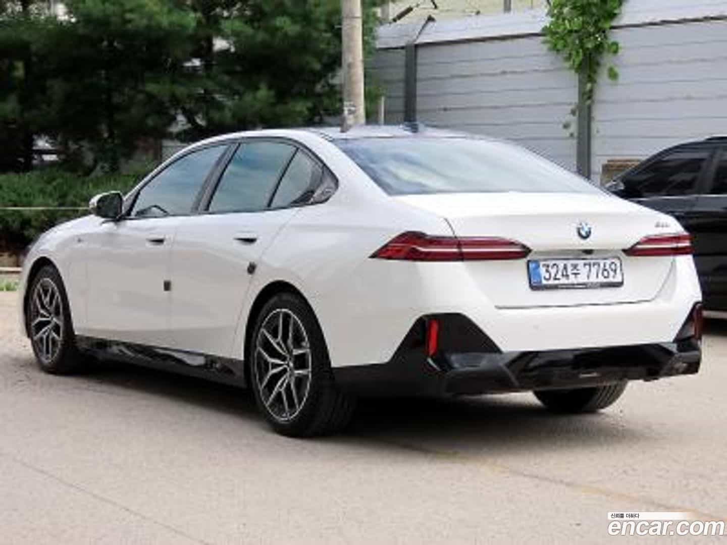 5-Series BMW 2025.6-OUTER-002