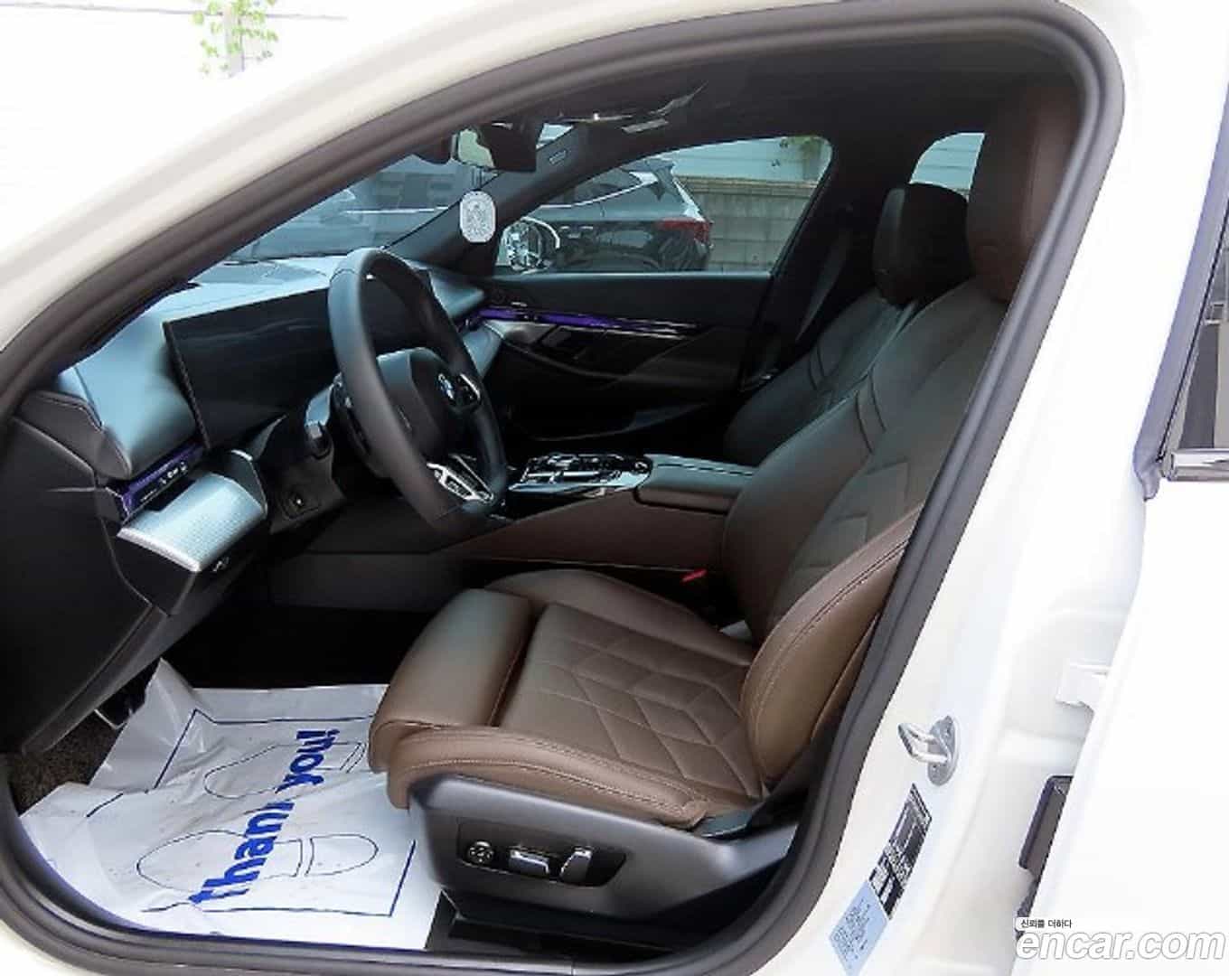 5-Series BMW 2025.6-INNER-010