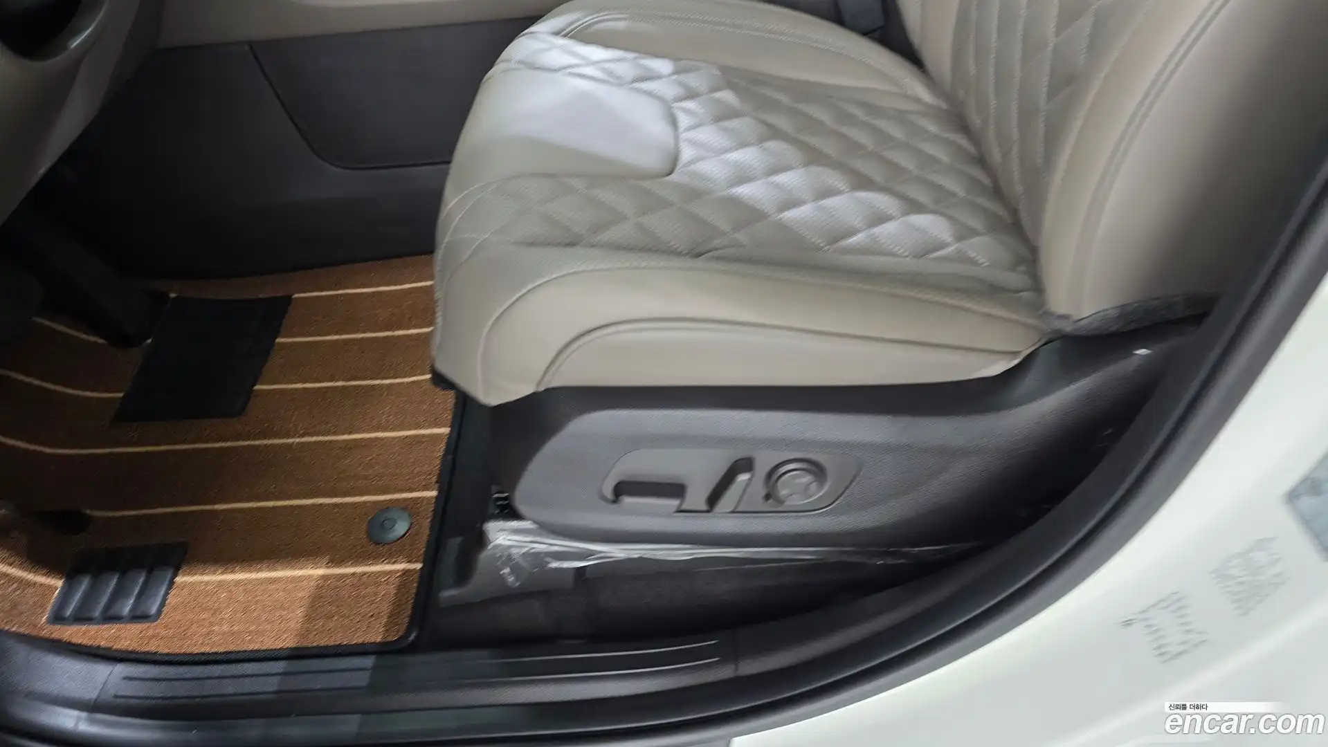 Canival Kia 2024.7-OPTION-043