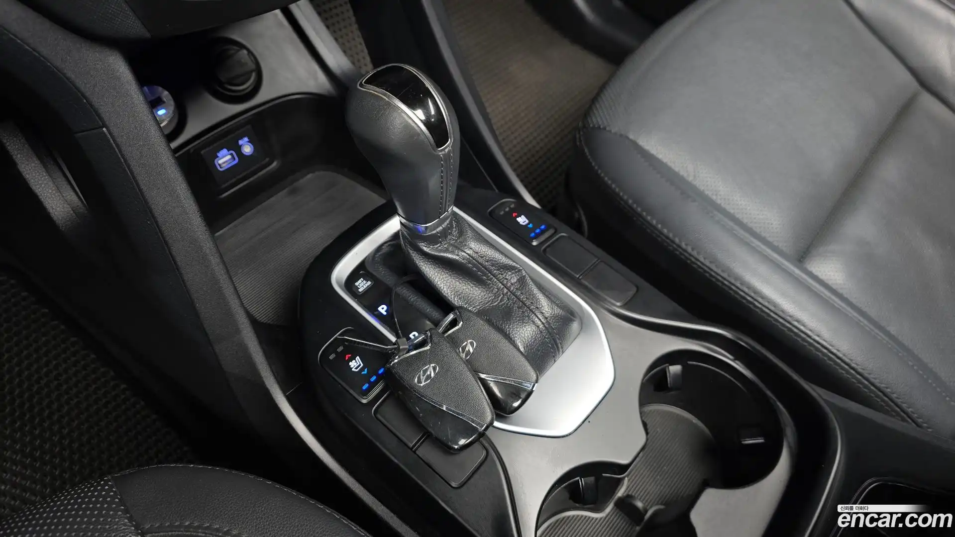 Santafe Hyundai 2016.8-INNER-009