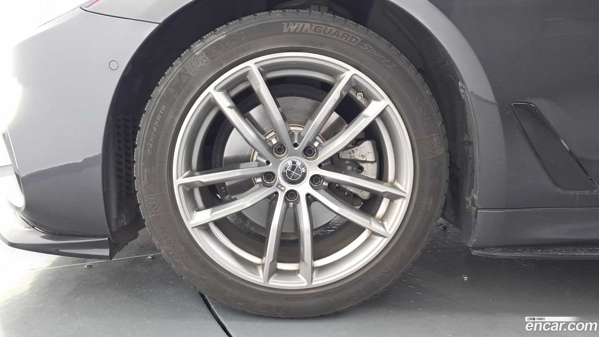 5-Series BMW 2018.4-OUTER-005