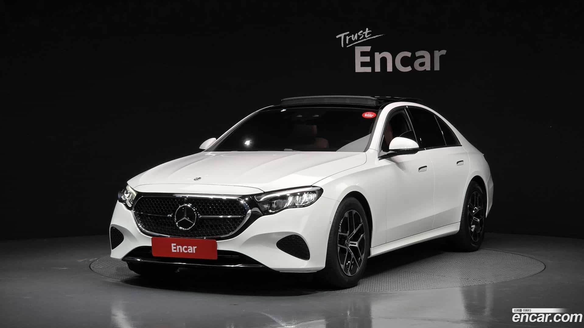 E-Class Mercedes-Benz 2025.5-OUTER-001