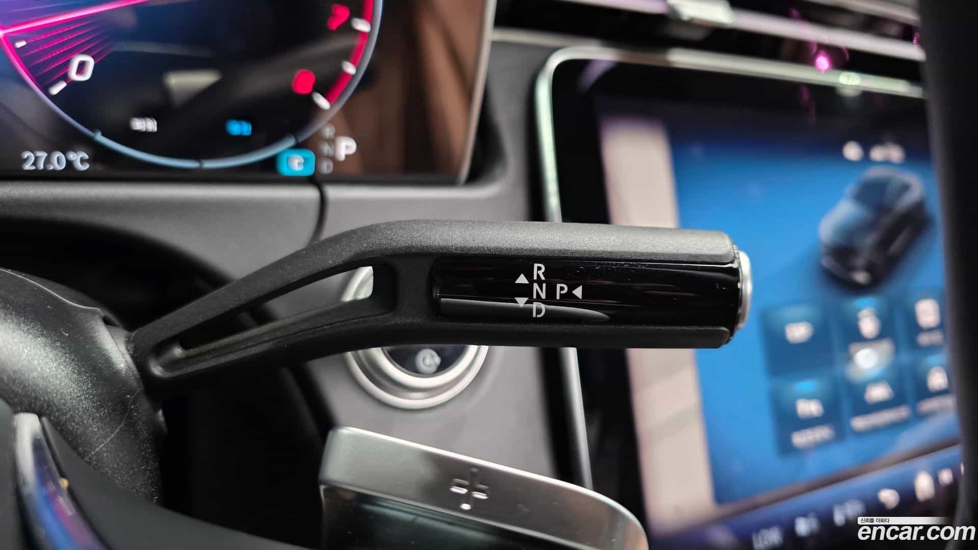 E-Class Mercedes-Benz 2025.5-INNER-009