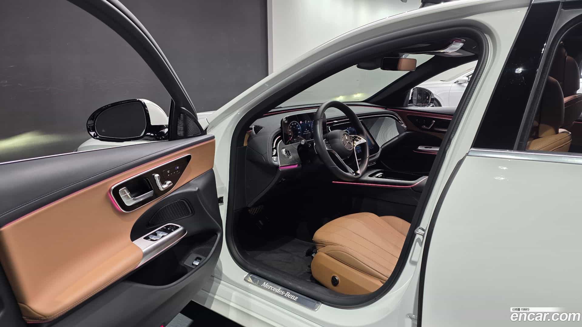 E-Class Mercedes-Benz 2025.5-INNER-010