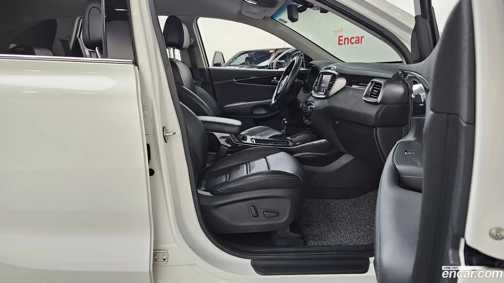 Sorento Kia 2014.9-INNER-036