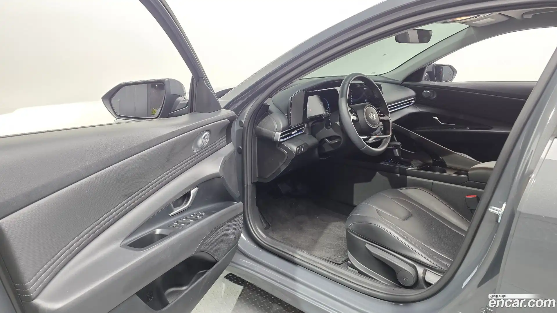 AVANTE Hyundai 2024.8-INNER-010