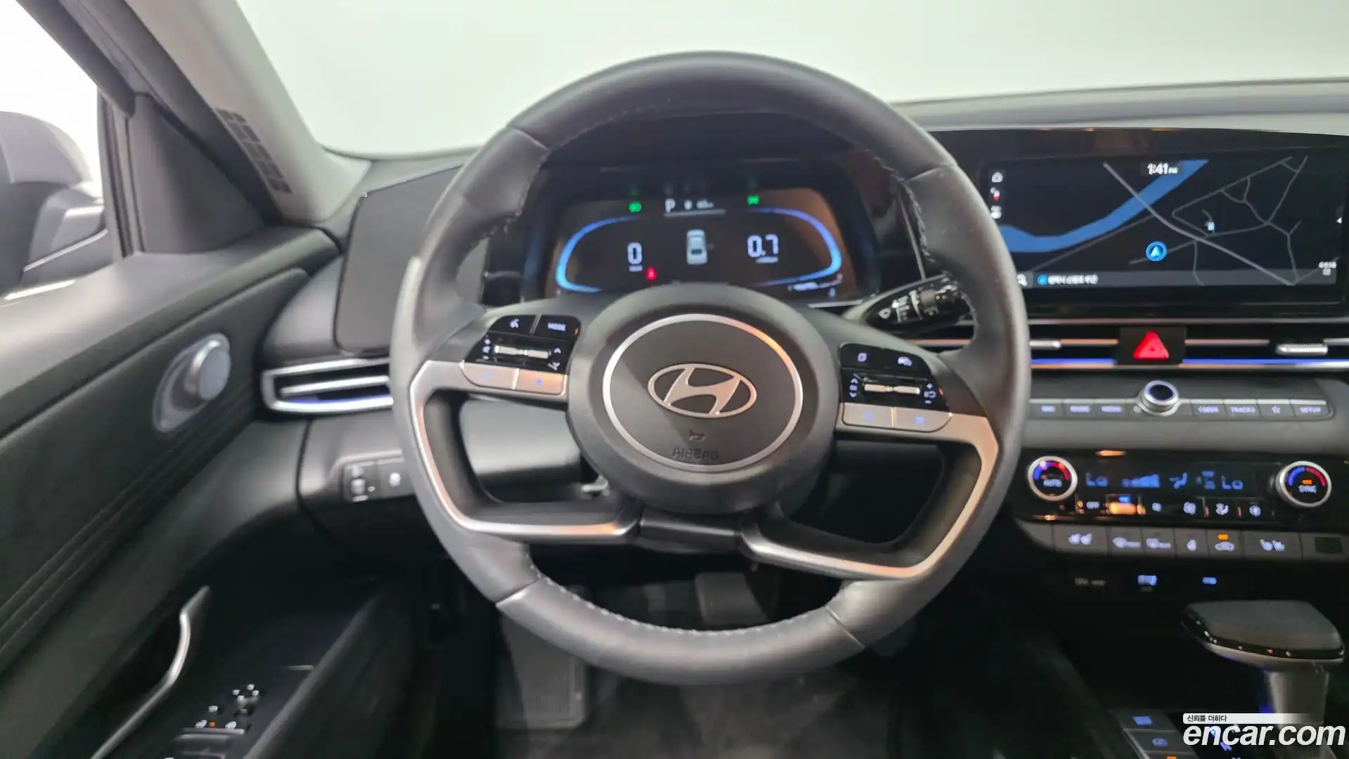 AVANTE Hyundai 2024.8-OPTION-017