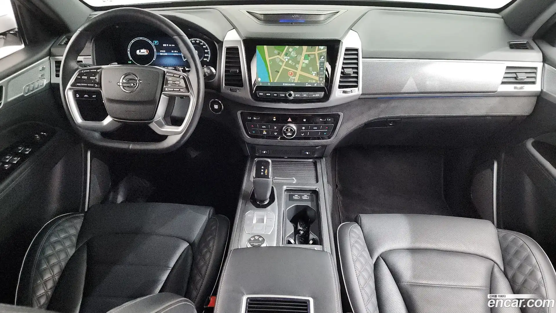 Rexton KG Mobility 2022.8-INNER-007