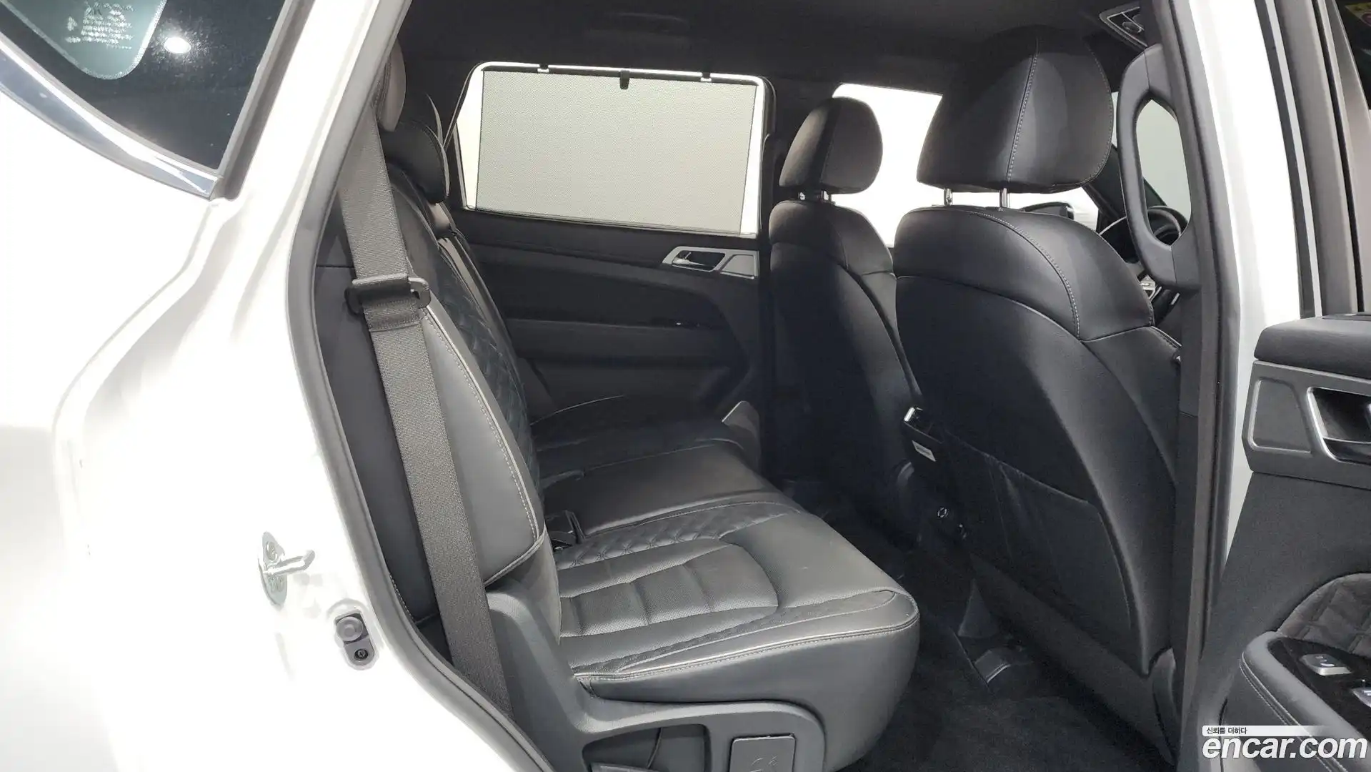 Rexton KG Mobility 2022.8-OPTION-015