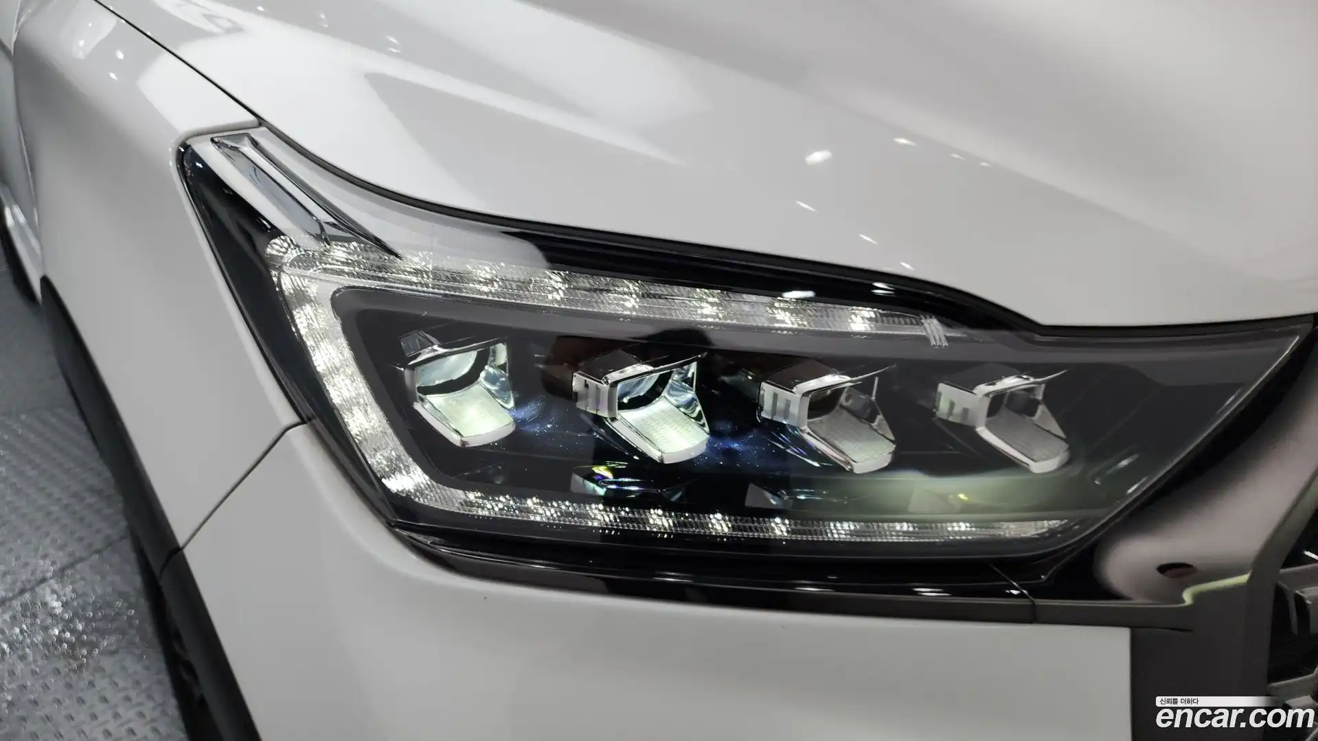 Rexton KG Mobility 2022.8-OUTER-032