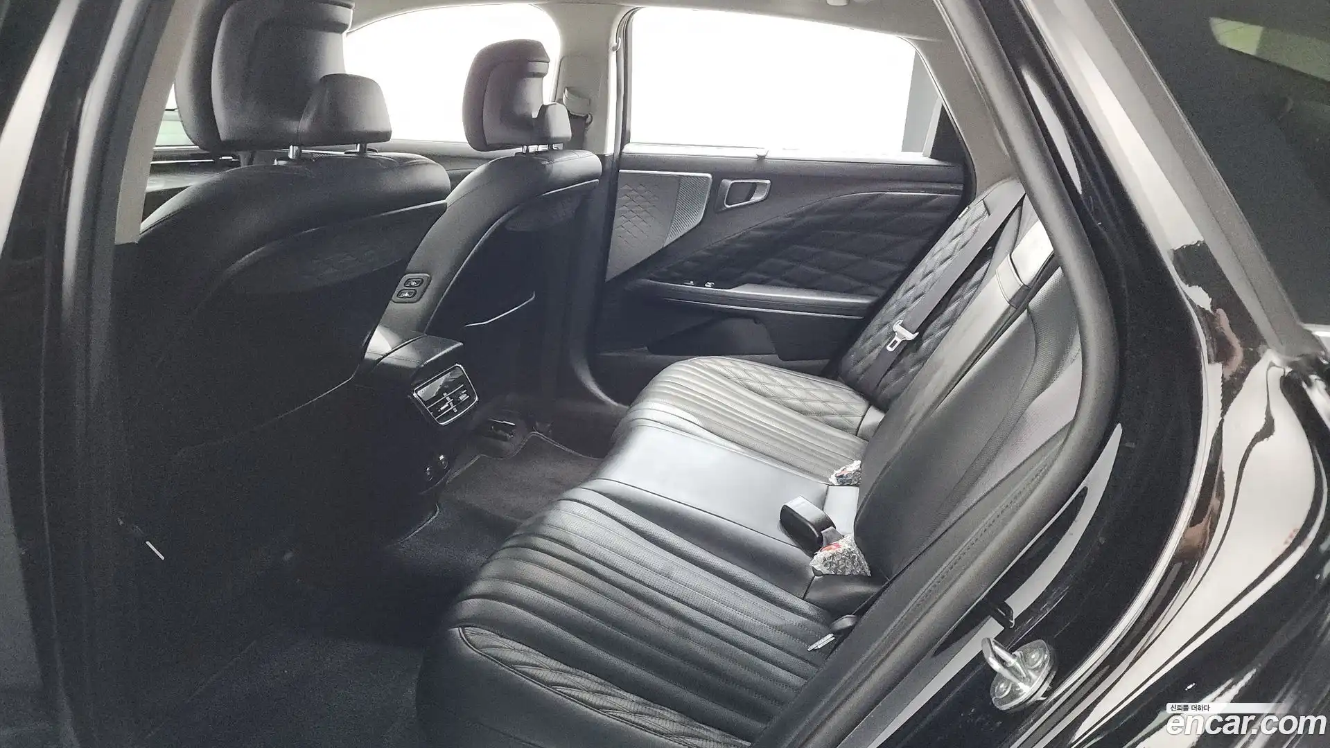 K8 Kia 2022.0-OPTION-040