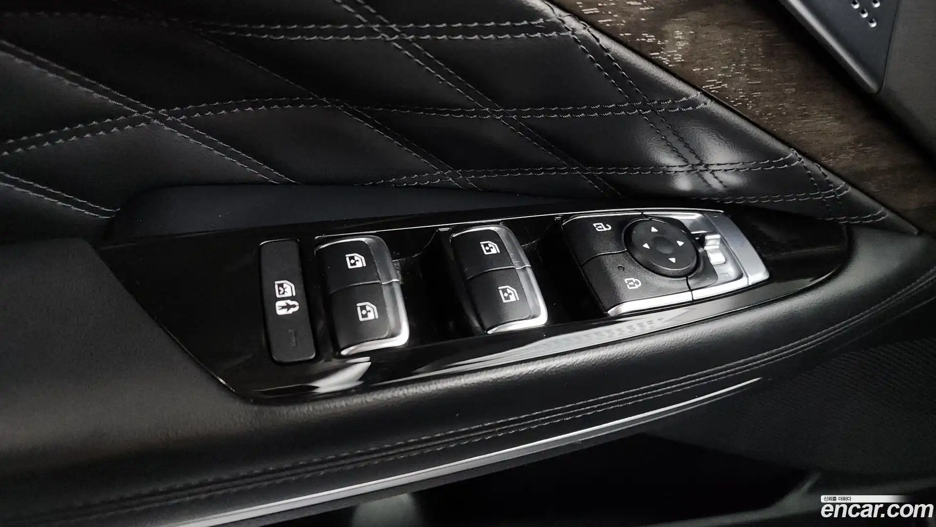 K8 Kia 2022.0-OPTION-046