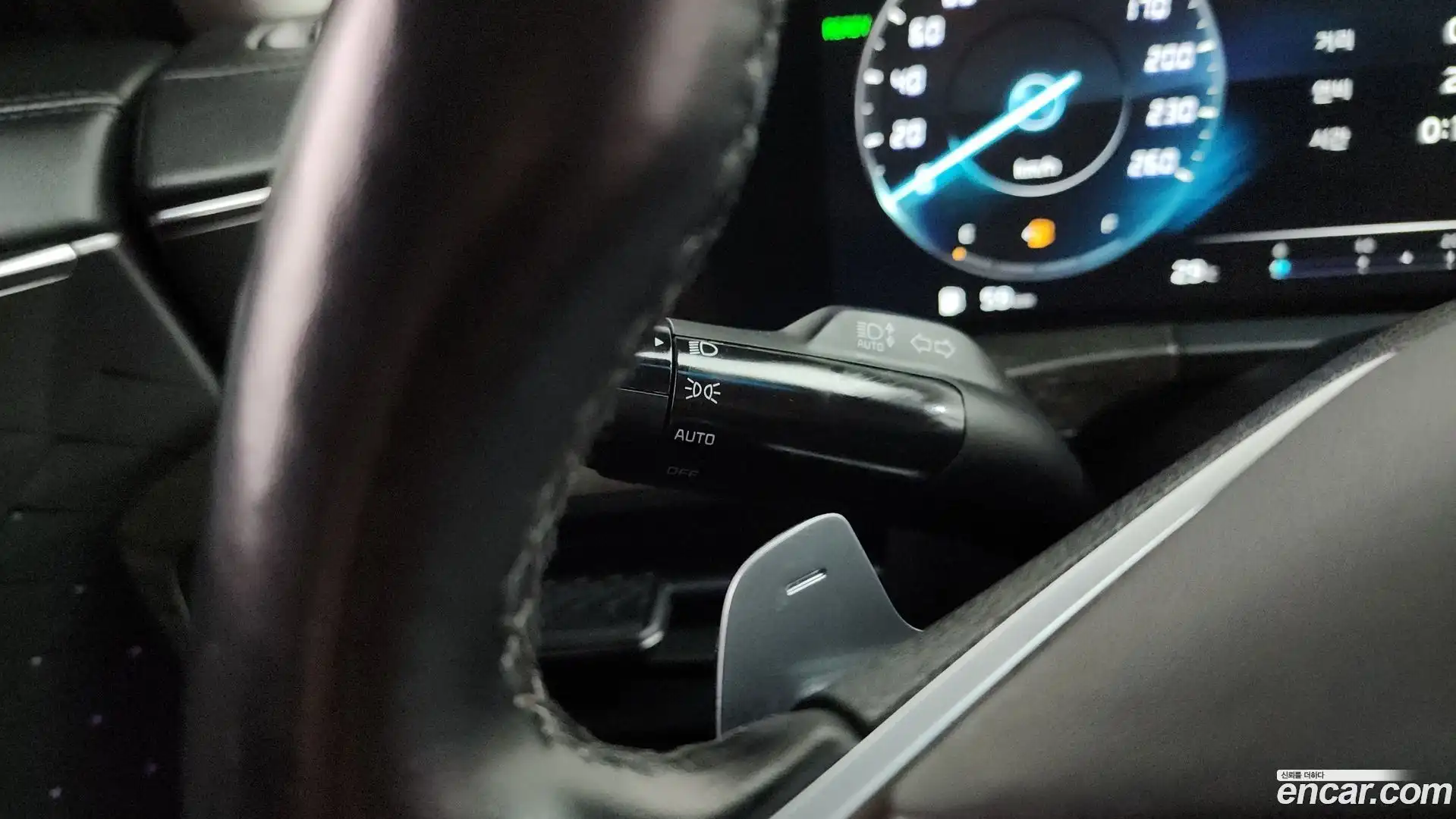 K8 Kia 2022.0-OPTION-047