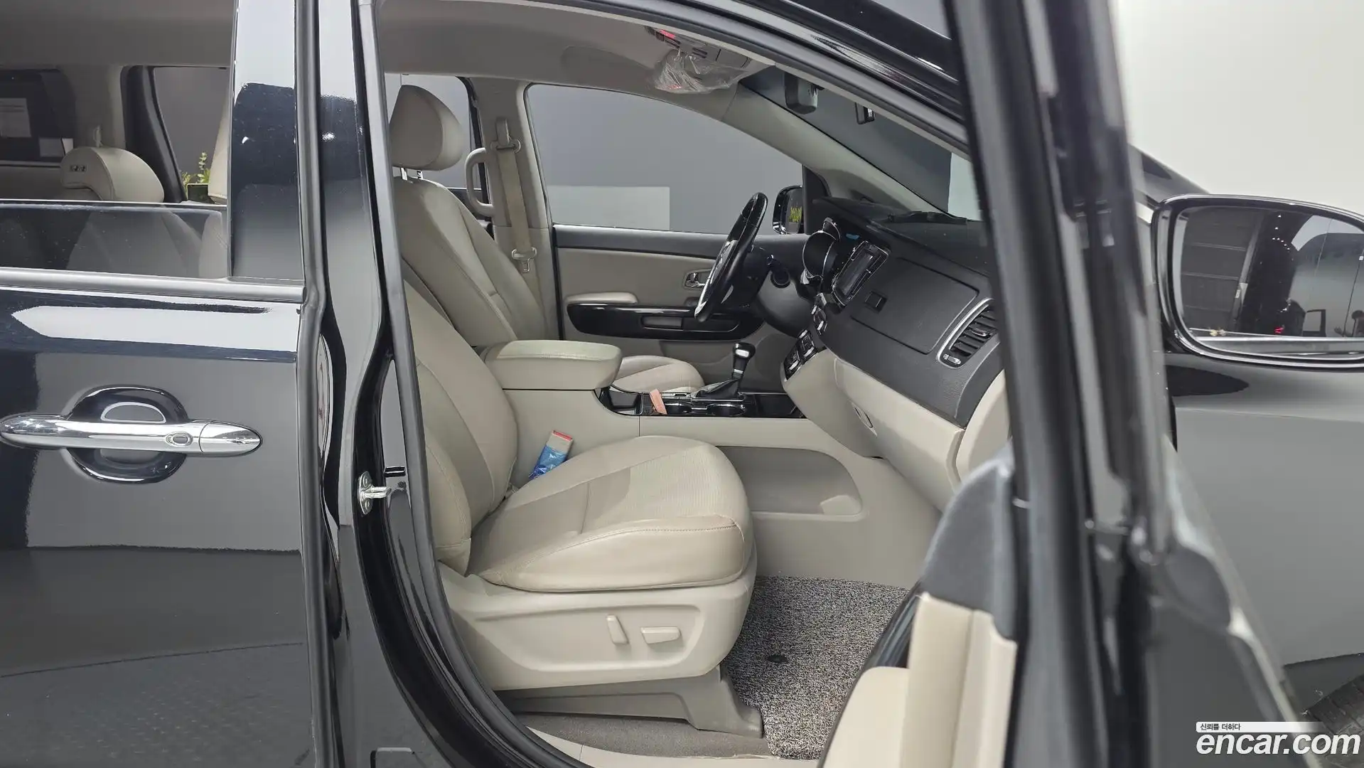 Canival Kia 2019.8-OPTION-015