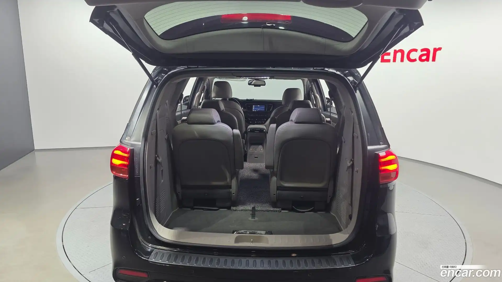 Canival Kia 2019.8-OPTION-024