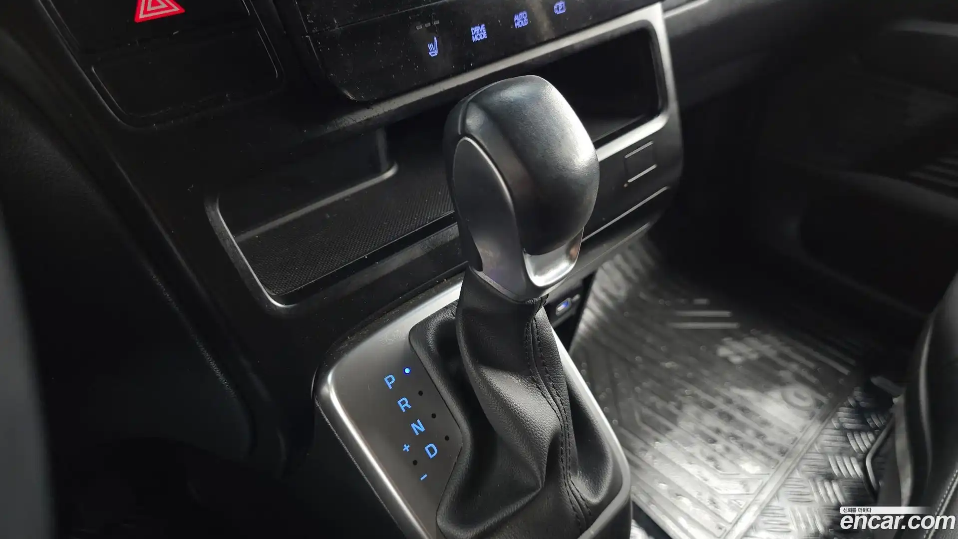 Staria Hyundai 2023.6-INNER-009