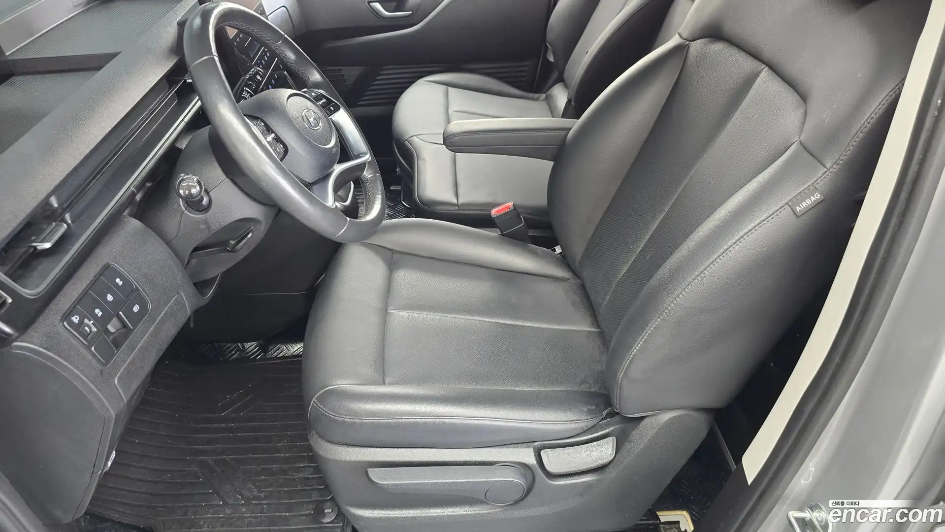 Staria Hyundai 2023.6-OPTION-042
