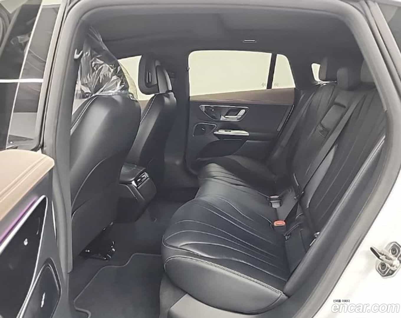 EQE Mercedes-Benz 2023.11-OPTION-016