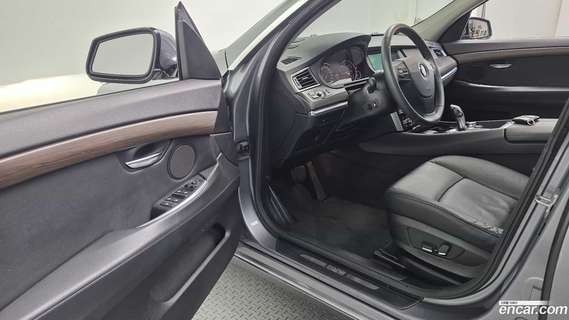 Gran Turismo BMW 2013.5-INNER-010