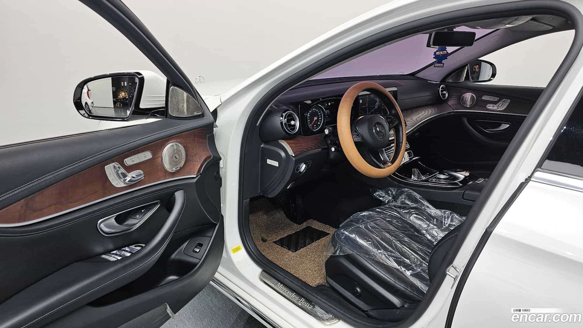 E-Class Mercedes-Benz 2016.7-INNER-010