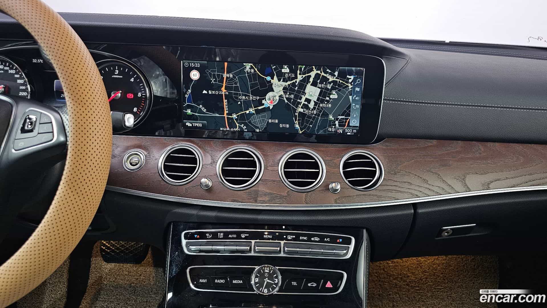 E-Class Mercedes-Benz 2016.7-OPTION-016