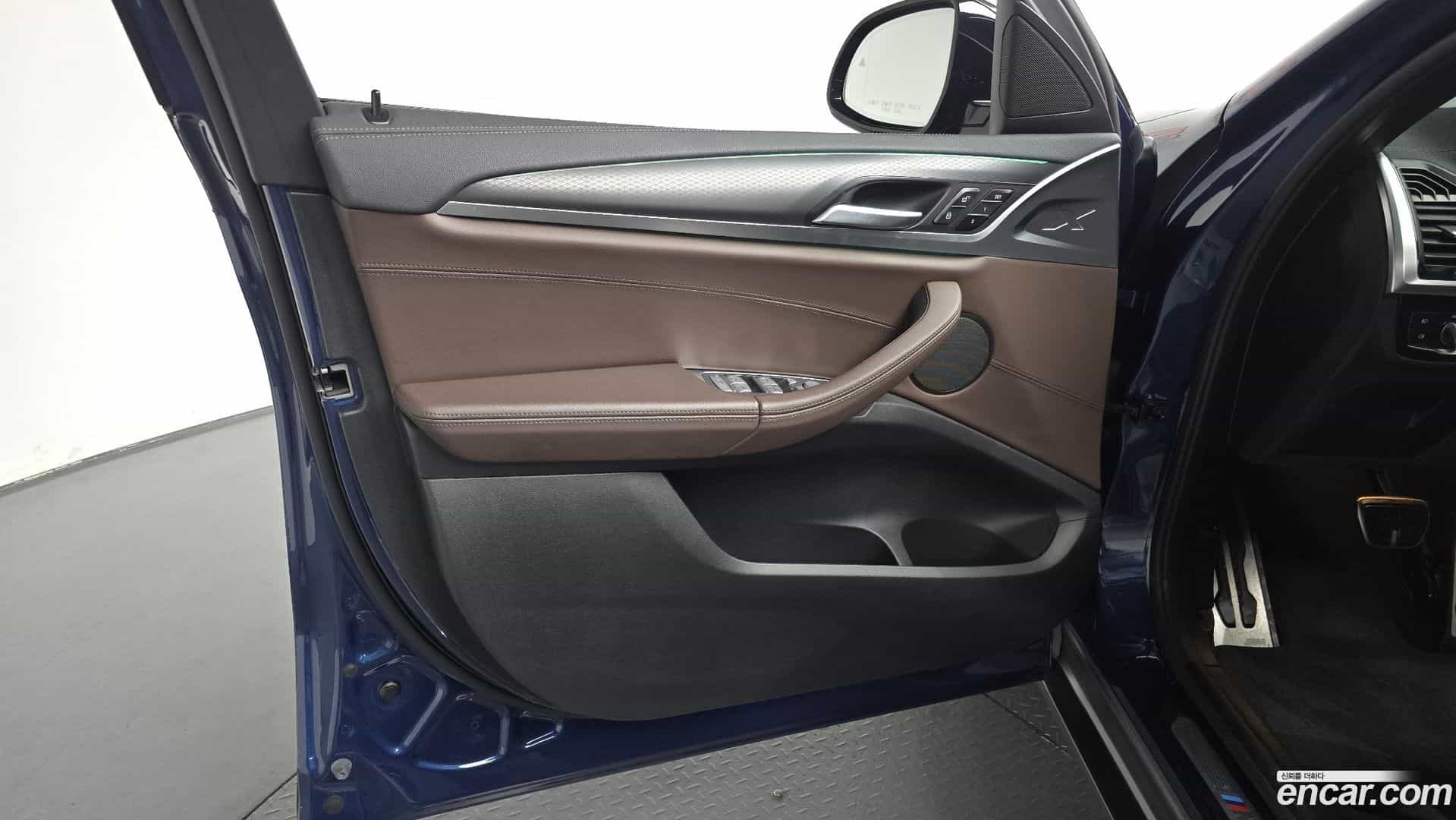 X4 BMW 2021.6-INNER-034