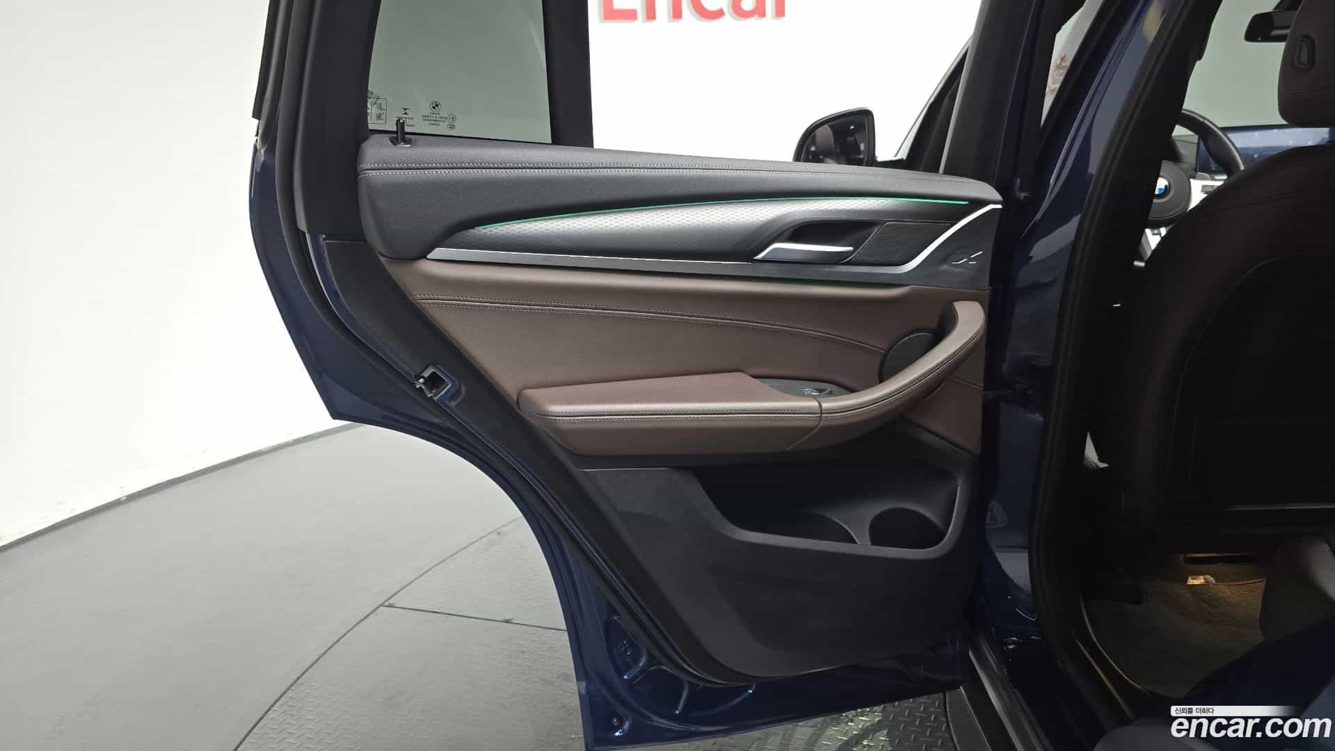 X4 BMW 2021.6-INNER-035
