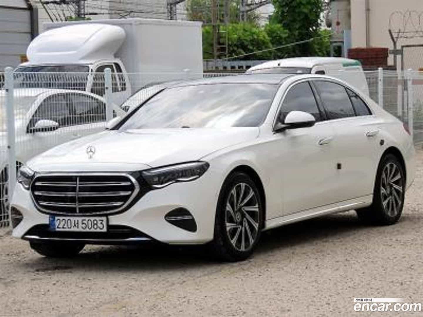 E-Class Mercedes-Benz 2024.4-OUTER-002