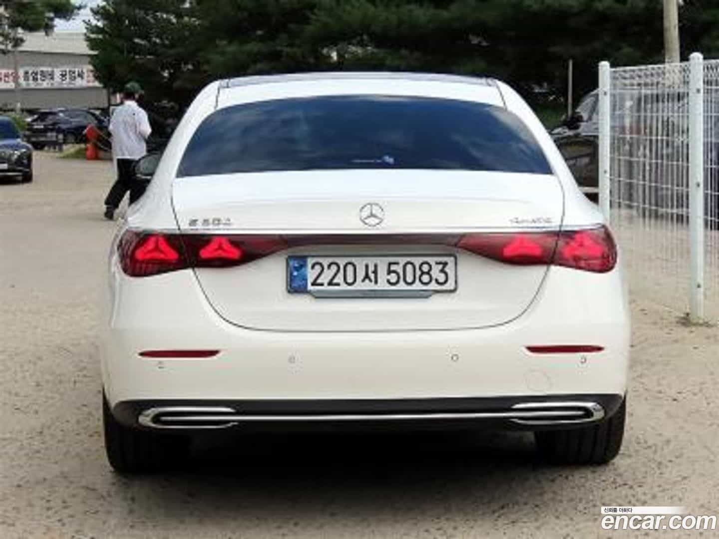 E-Class Mercedes-Benz 2024.4-OUTER-004