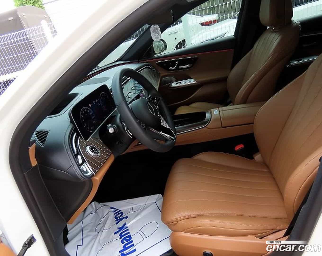 E-Class Mercedes-Benz 2024.4-OPTION-015