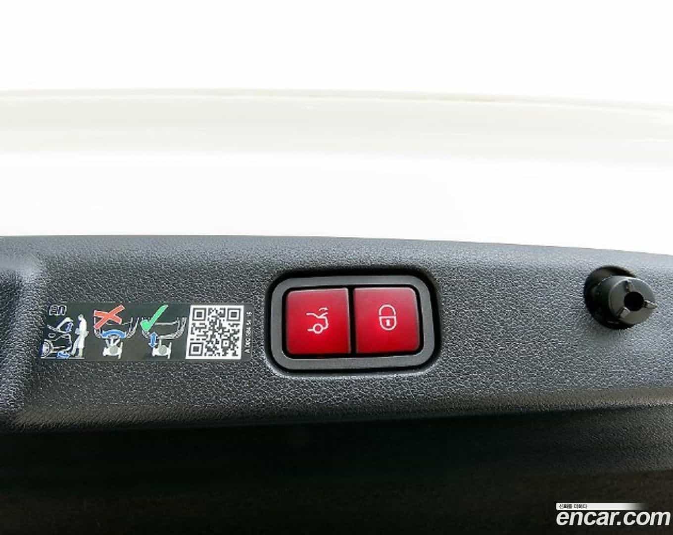 E-Class Mercedes-Benz 2024.4-OPTION-023