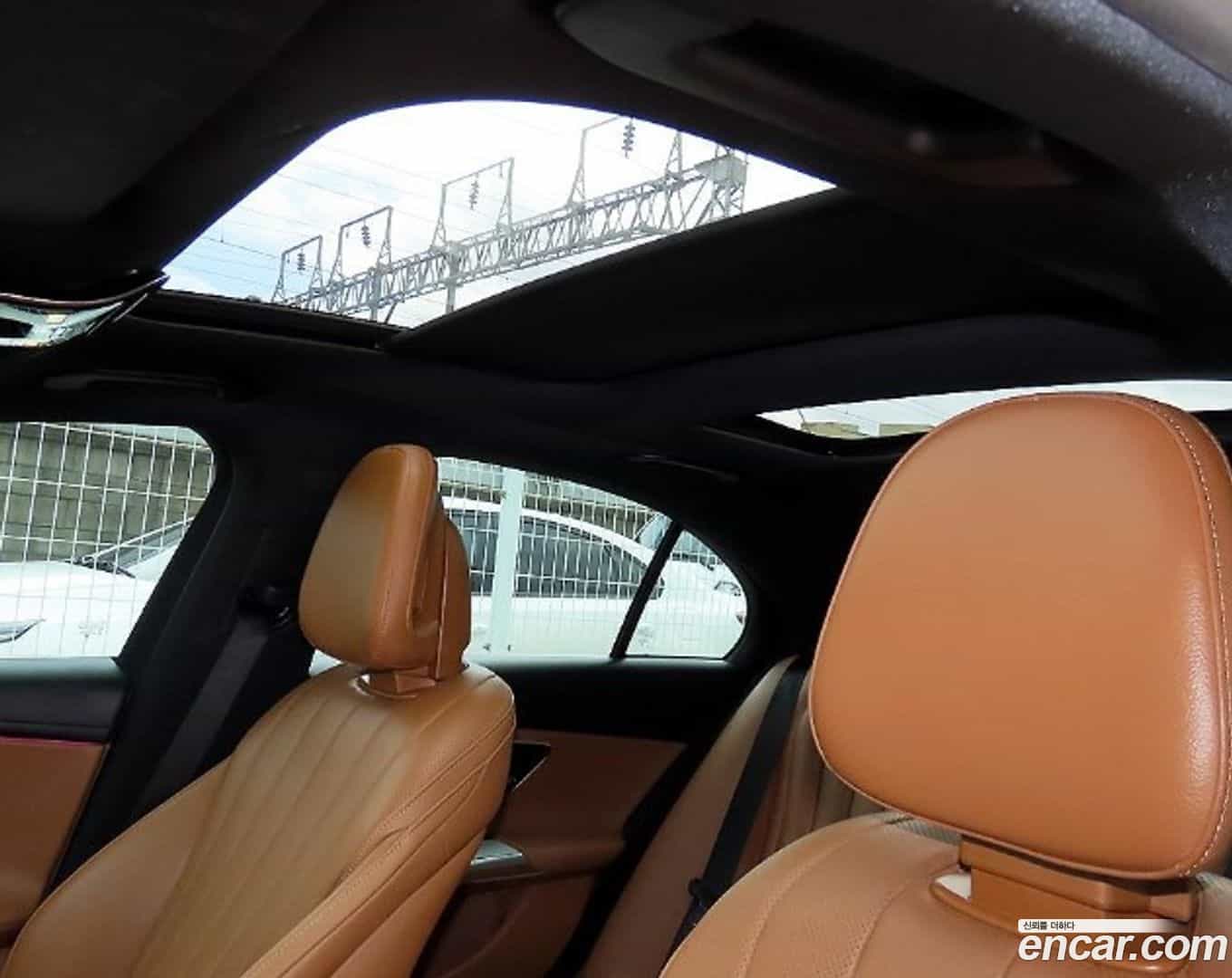 E-Class Mercedes-Benz 2024.4-OPTION-024