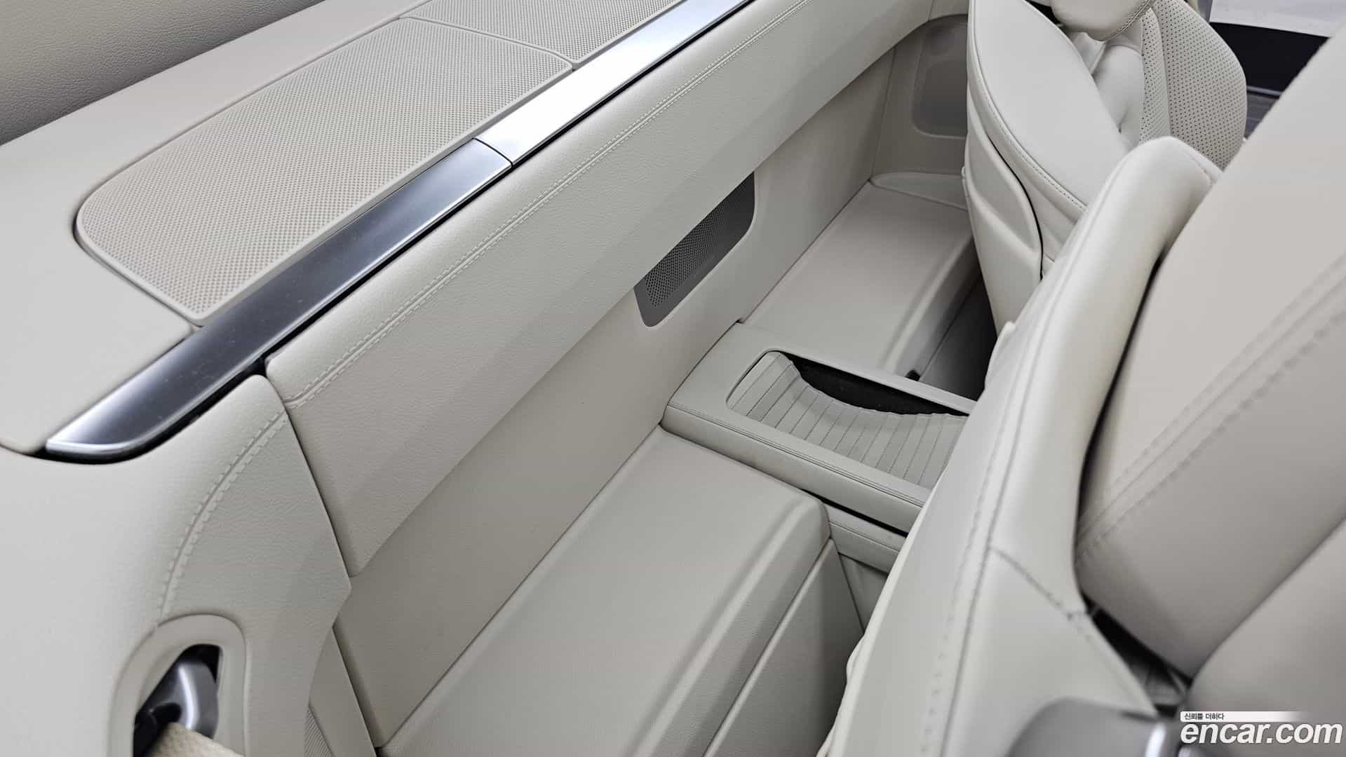 SL-Class Mercedes-Benz 2013.5-OPTION-016