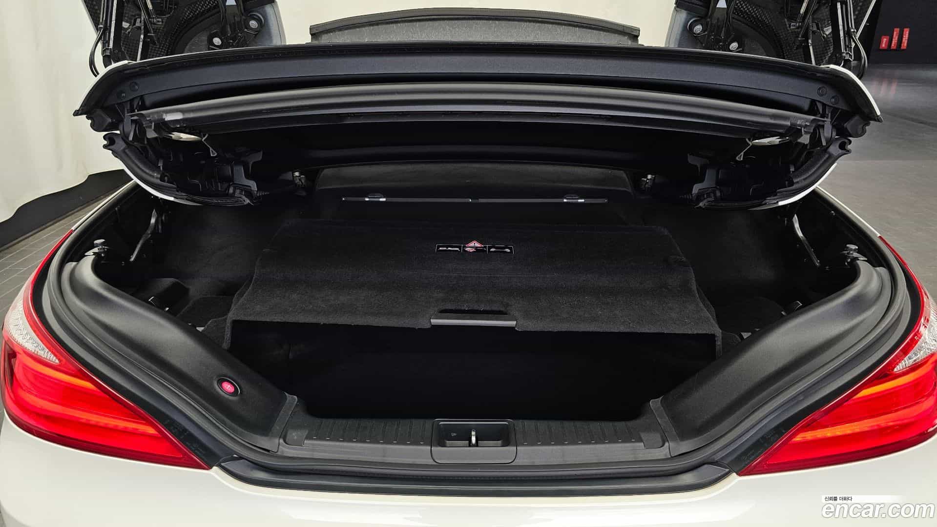 SL-Class Mercedes-Benz 2013.5-OPTION-024