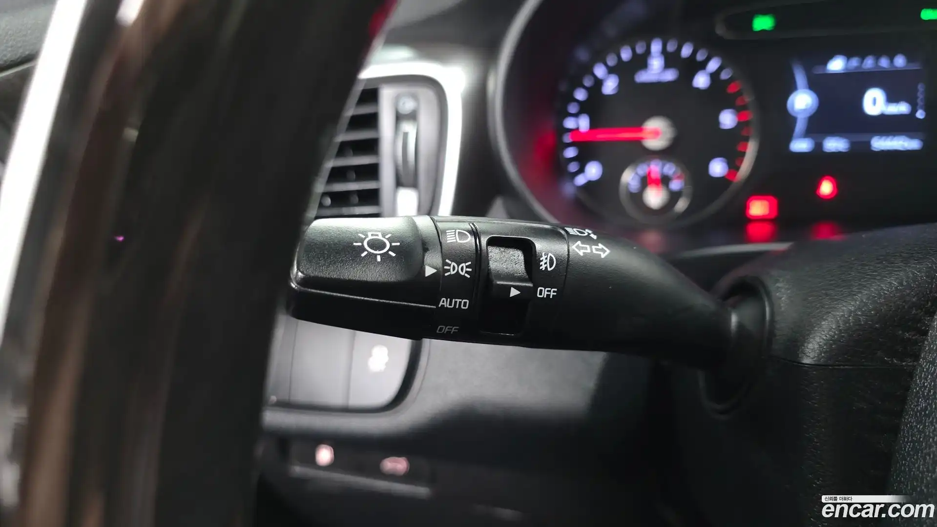Sorento Kia 2017.0-OPTION-045