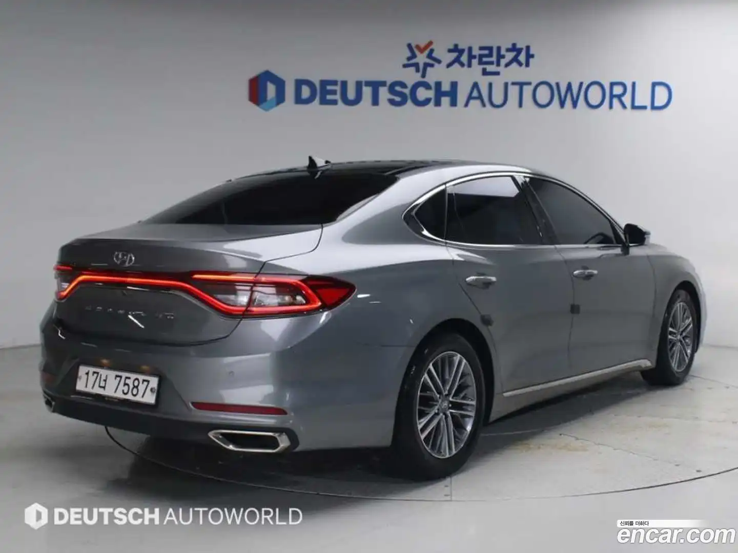 Grandeur Hyundai 2017.1-OUTER-002