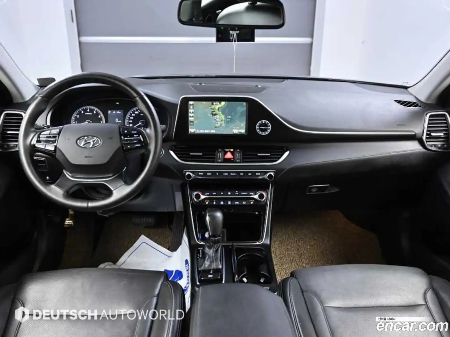 Grandeur Hyundai 2017.1-INNER-007