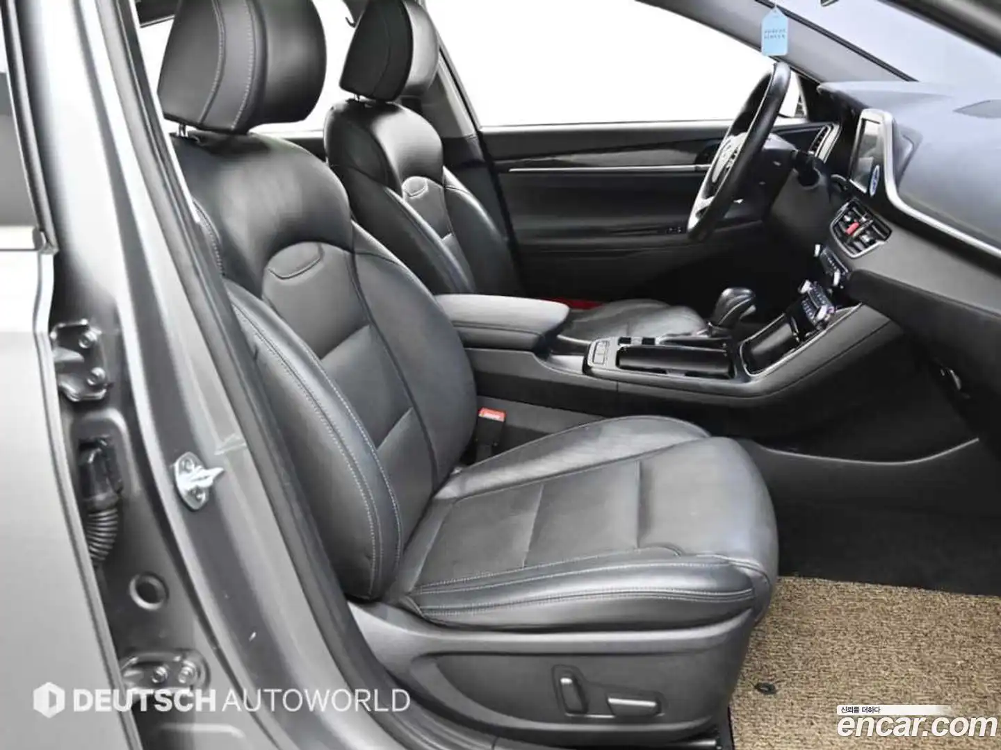 Grandeur Hyundai 2017.1-INNER-010