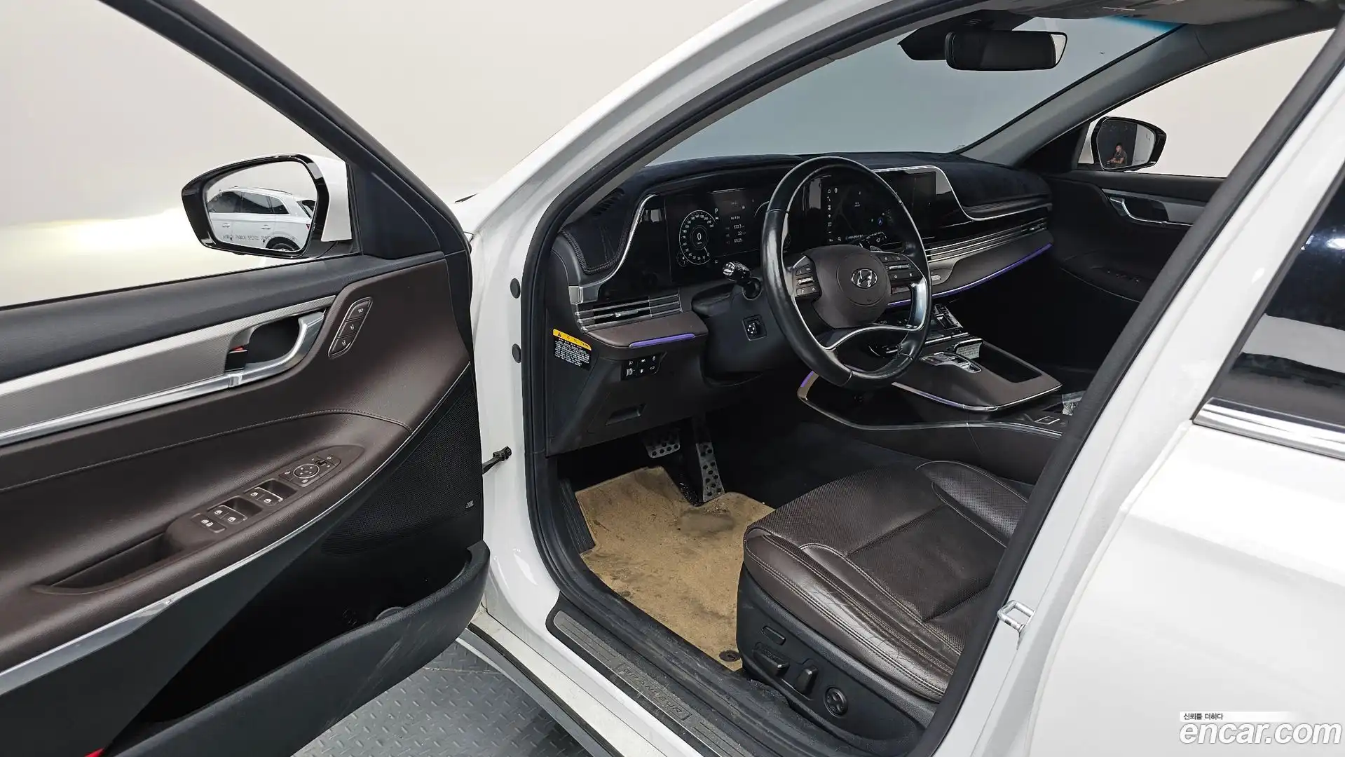 Grandeur Hyundai 2020.3-INNER-010