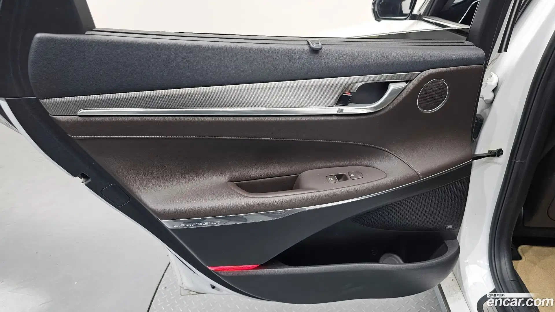 Grandeur Hyundai 2020.3-INNER-035