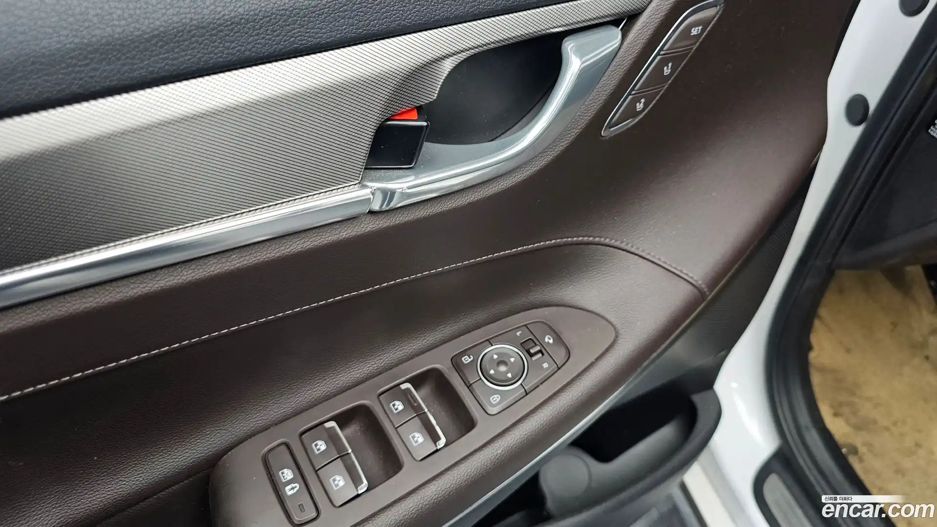 Grandeur Hyundai 2020.3-OPTION-040