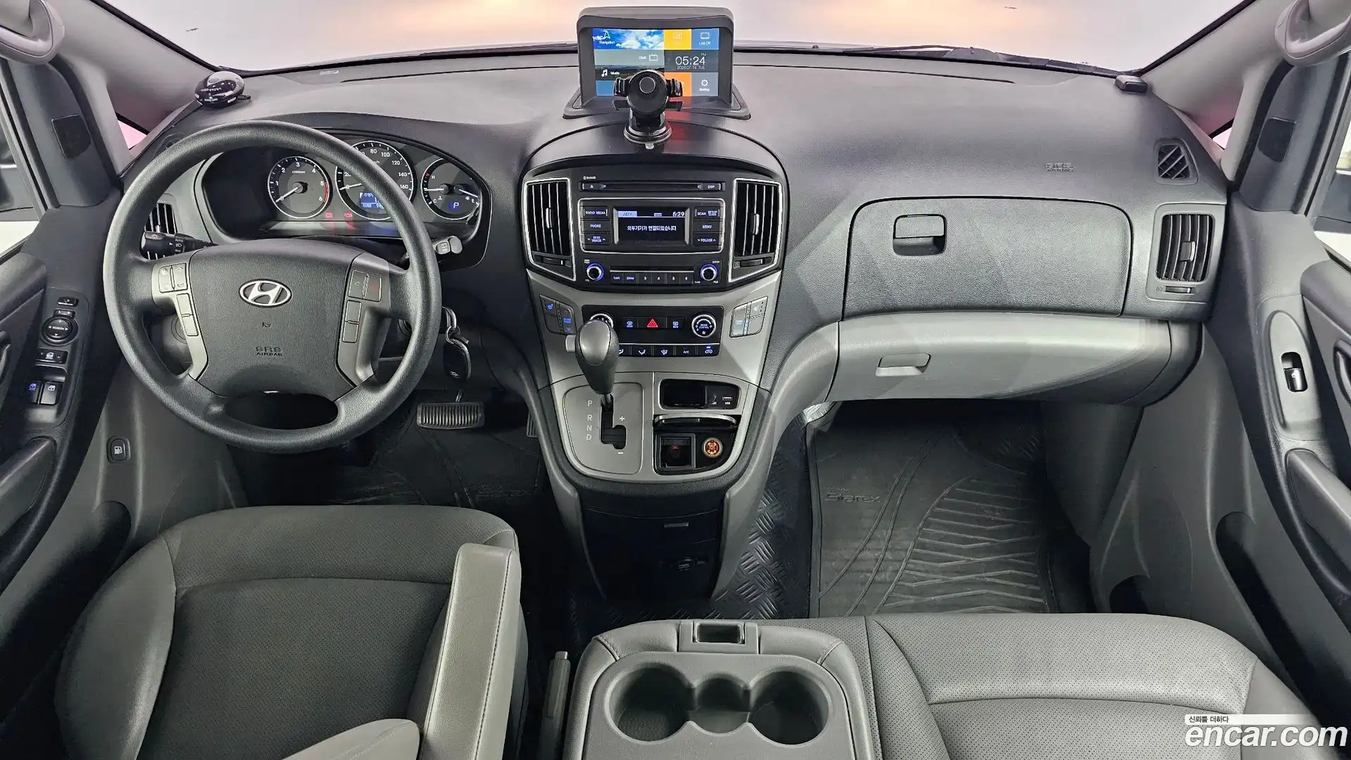 Starex Hyundai 2015.8-INNER-007