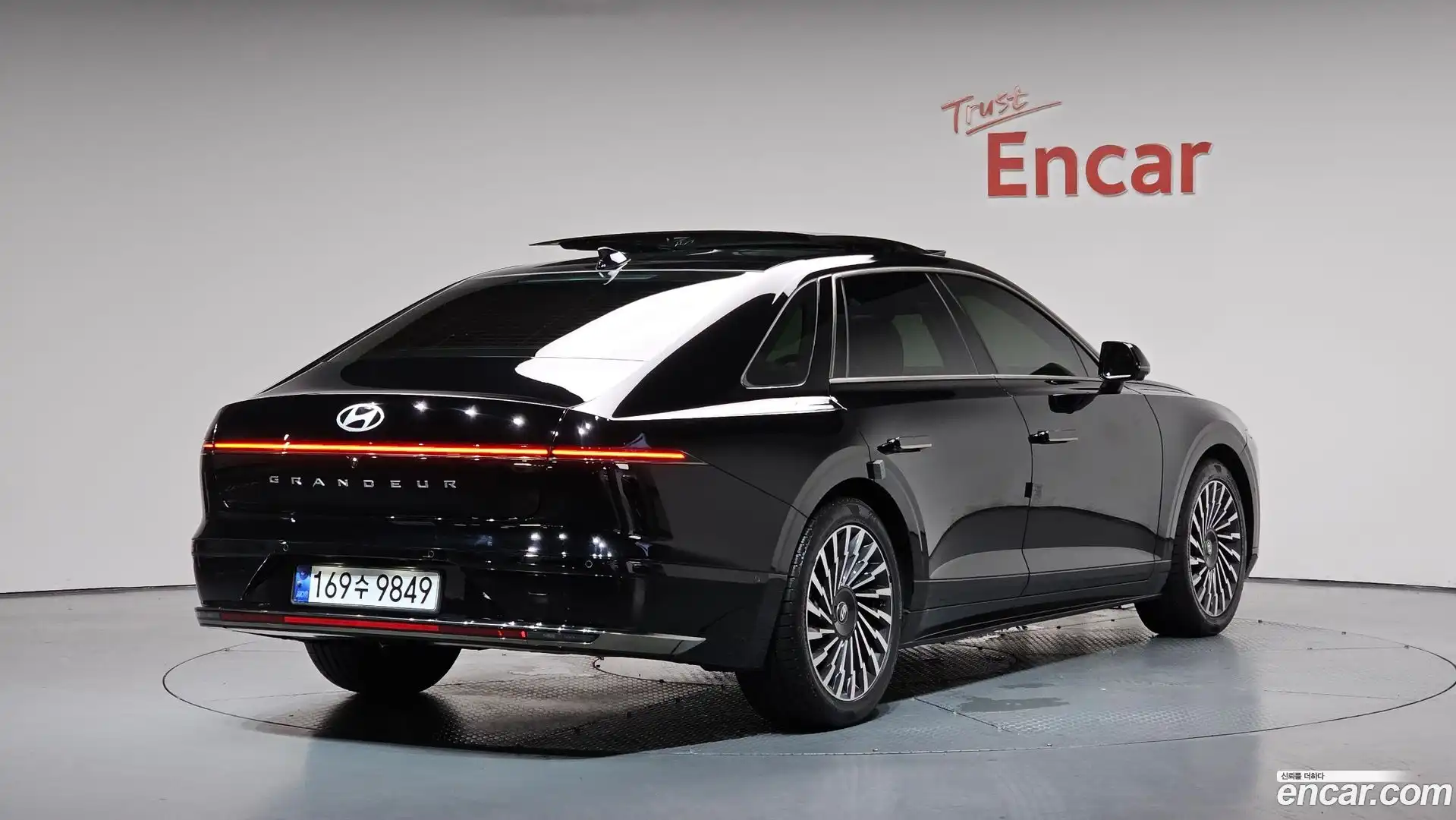 Grandeur Hyundai 2023.0-OUTER-002