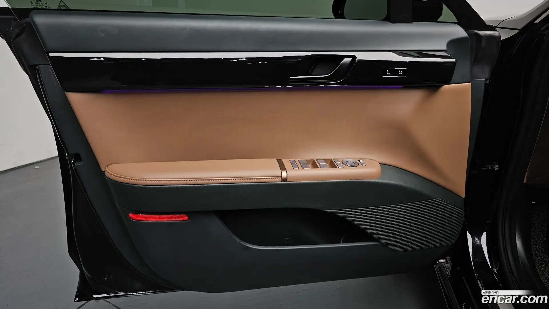 Grandeur Hyundai 2023.0-INNER-034