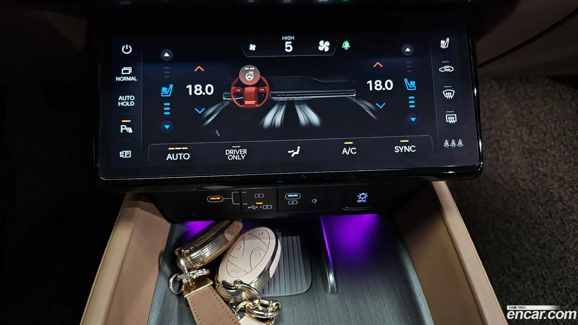 Grandeur Hyundai 2023.0-OPTION-045